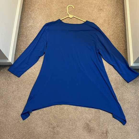 NWOT Gardy womens size medium royal blue top with jeweled anchor retail $88 - Picture 5 of 5
